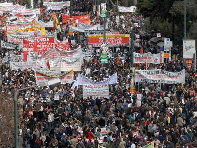Ποινικοποιούνται οι διαδηλώσεις; Ποινικοποιούνται οι διαδηλώσεις;